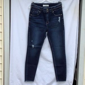 KANCAN JEANS SIZE 9/28 SKINNY MIDRISE STYLE #KC7317D DISTRESSED WAIST AND CUFFS